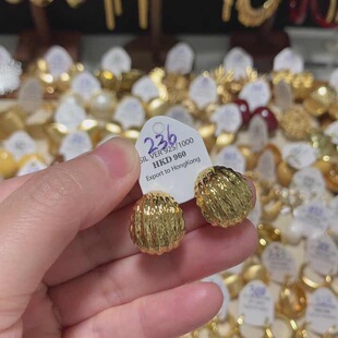 金色耳圈