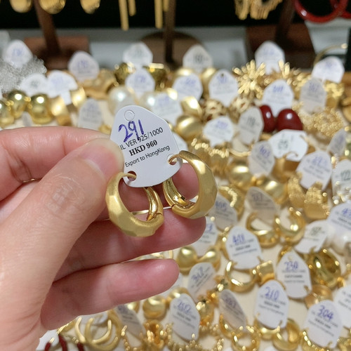 金色哑光耳扣