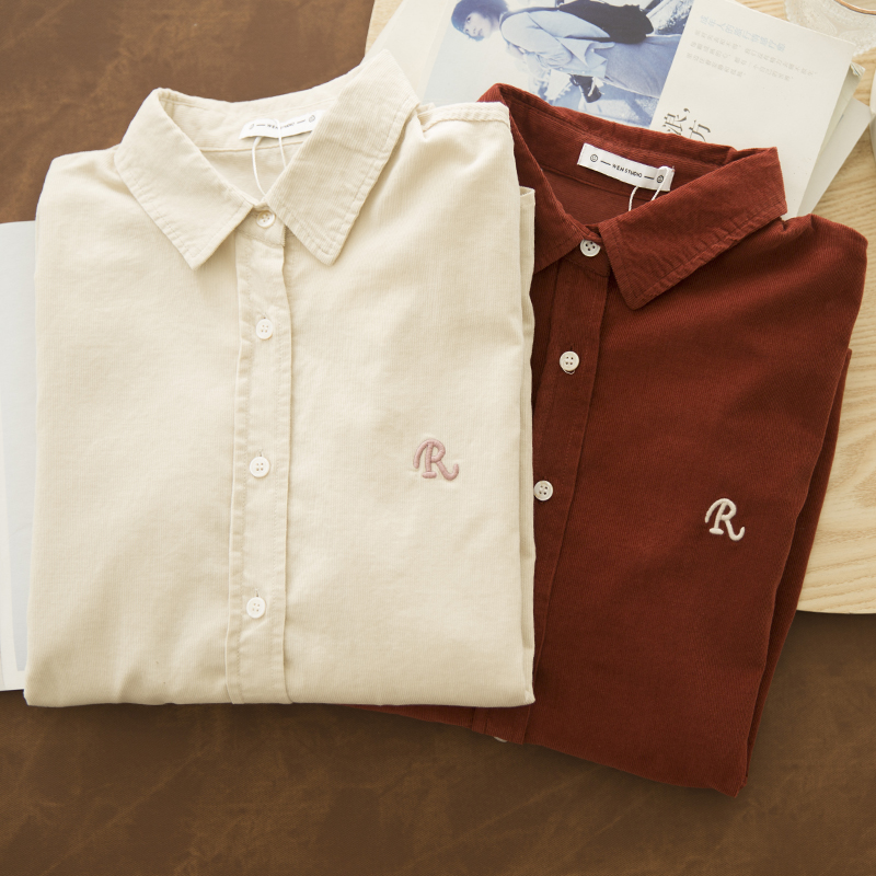 刺绣宽松百搭灯芯绒衬