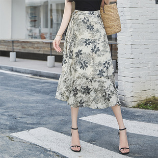 夏季 遮肚女半身裙波西米亚沙滩裙荷叶边长裙 凉爽面料小碎花一片式