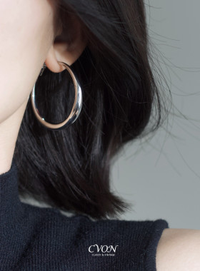 CVON赵露思同款耳环素圈大耳圈圈圈女新款高级感法式925银针耳饰