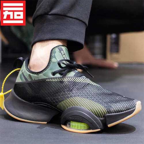 Nike气垫男女款训练跑鞋