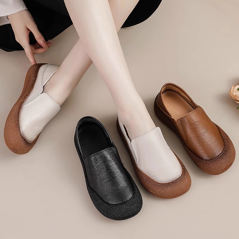 秋季头层牛皮软皮软底舒适女鞋复古防滑妈妈鞋中老年舒适不累脚