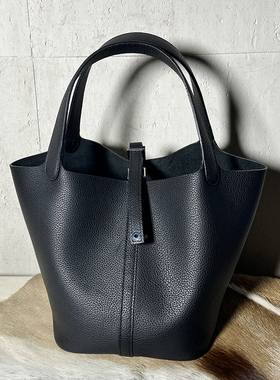 特！22cmTC纯手工缝制蜡线头层牛皮菜篮子女包进口荔枝纹水桶包