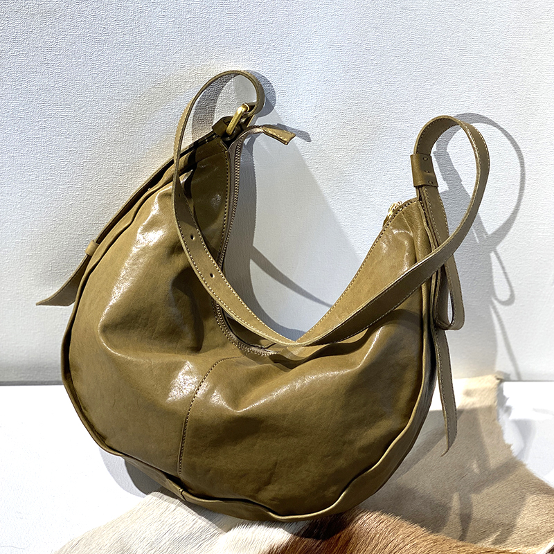 简约托特包女大包极简牛皮腋下包