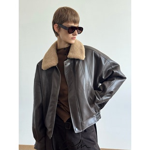 COLN深棕色PU皮衣毛领棉服在这冬天风度和温度之间的双全选择