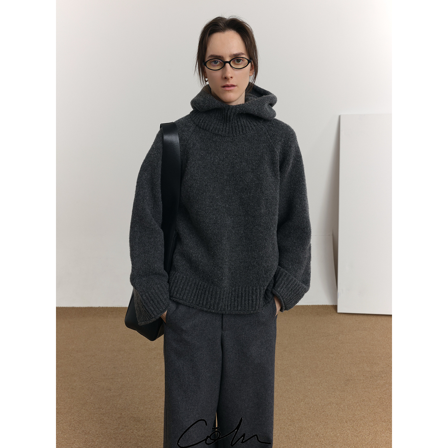 秋冬羊毛混纺加厚宽松连帽毛衣