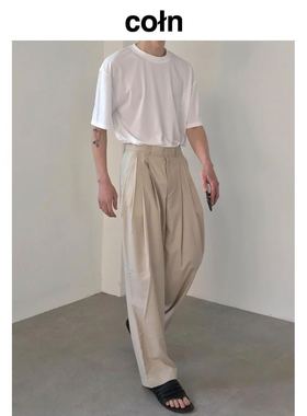COLN 我有100条直筒裤却不能没有这条好多道褶的立体版型西装裤