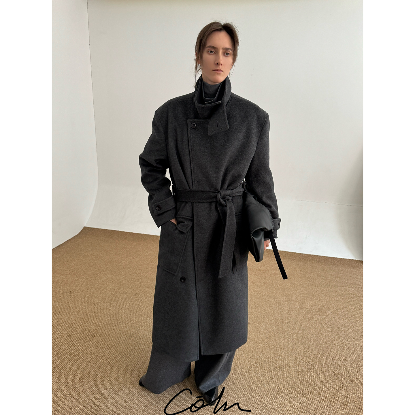 灰色高领系带羊毛混纺中长款大衣