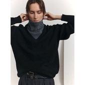 COLN是短款 假两件撞色领毛衣让你无需费力叠穿也拥有层次分明ootd