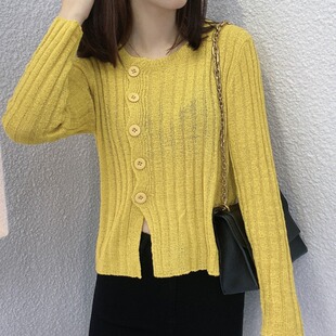 杭州四季青高端意法女装夏季新款单排扣设计感开叉毛衣针织衫上衣