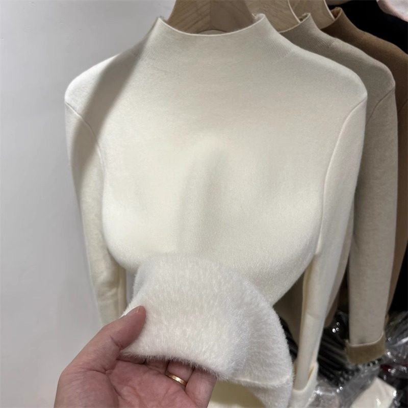 一体绒半高领修身针织打底衫