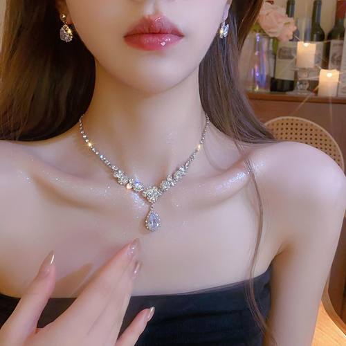 千亿少女#2件套轻奢风锆石镶钻水滴耳钉项链复古小众气质锁骨项饰