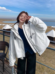 白色宽松户外工装派克白鸭绒羽绒服女冬新款韩系小个子加厚短外套