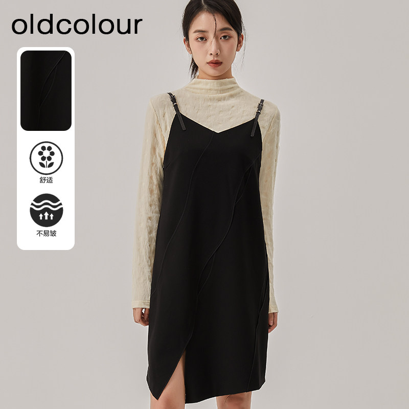 oldcolour冬新款黑色V领宽松开叉短款吊带连衣裙女O42104287