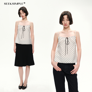 SEEKSIMPLE 绒面小花图案|宽松A摆版型|微闪抽绳吊带抹胸上衣