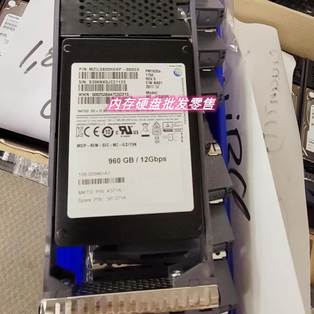 NetAppX371A960GB12GBpsSAS