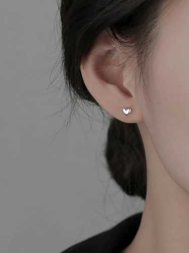 Небольшие серьги, серебро 999 пробы, изысканный стиль