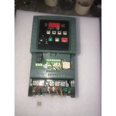 议价商品勿拍变频器M/N: 6mdan-8p0111，1.5kw 220va议价商品勿拍