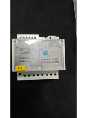 议价商品勿拍施耐德断路器33682 UVR 3N20403全新原议价商品勿拍