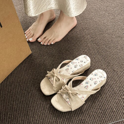 法式不累脚内增高女凉拖鞋