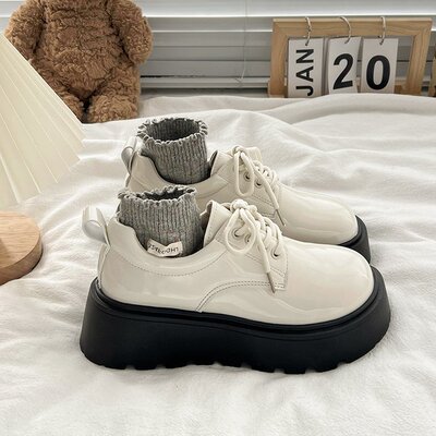 英伦厚底百搭系带乐福鞋黑色白色