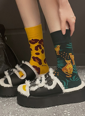 【3双装】不对称ab袜潮袜撞色运动袜秋冬可爱日系中筒卡通情侣袜