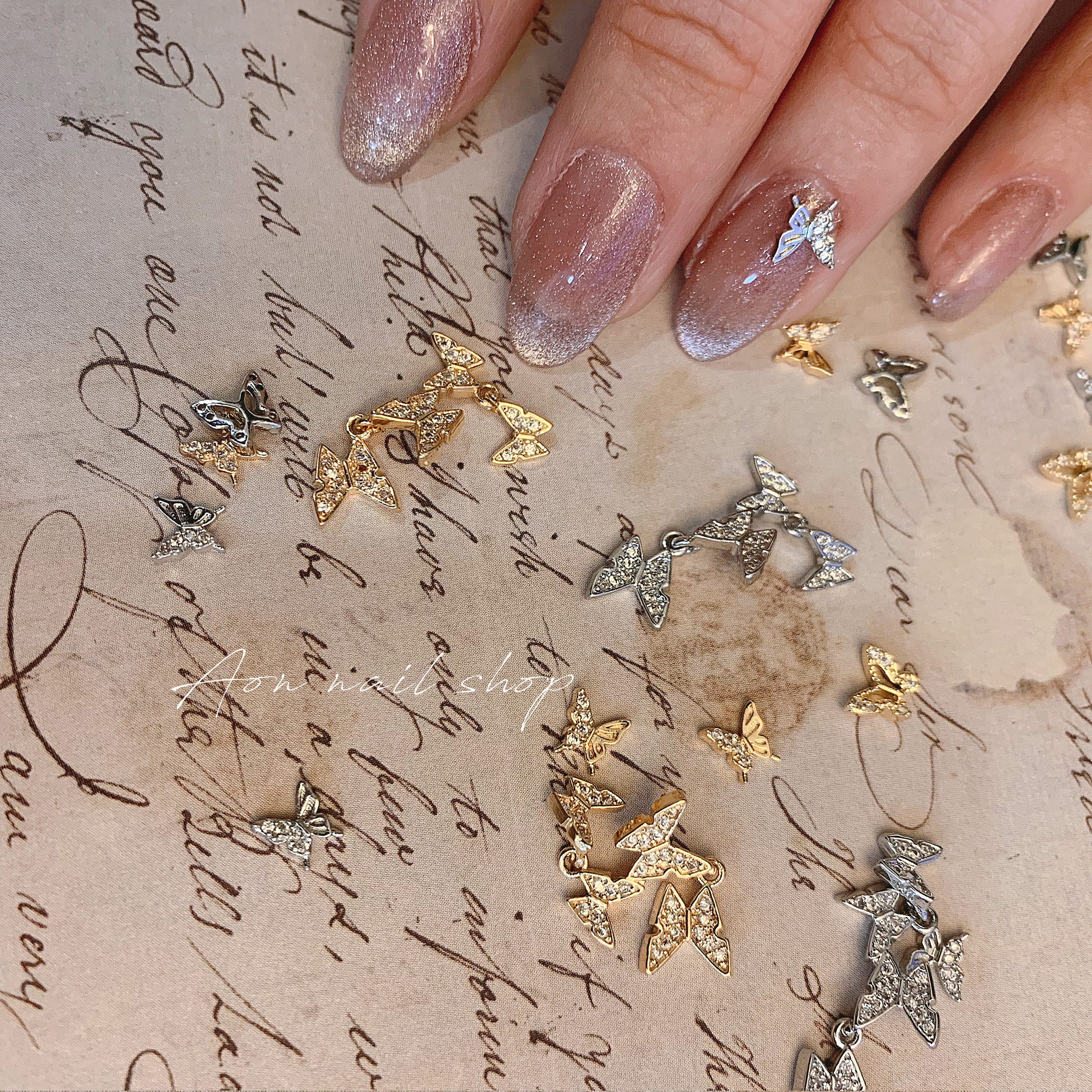 美甲金属蝴蝶饰品带钻吊坠