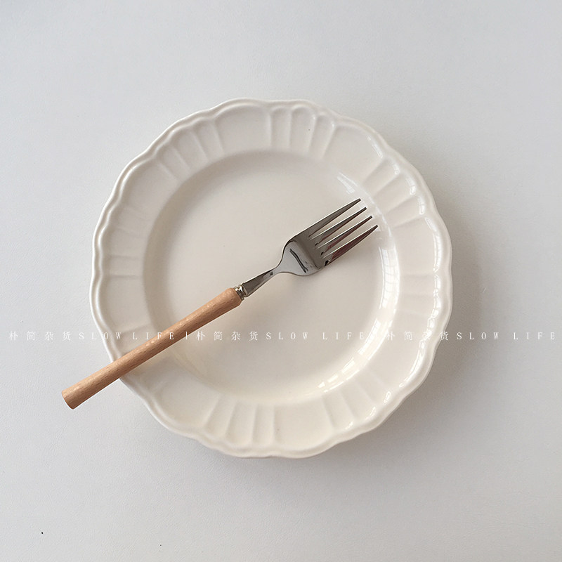 日式复古花瓣奶油色浮雕盘意面盘甜点水果盘家用餐盘8277