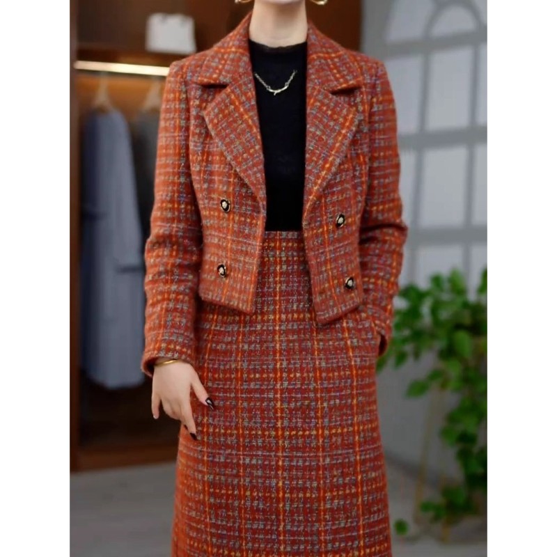 设计感时尚格纹套装女2025冬季新款妈妈装气质百搭减龄裙装两件套