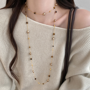 美拉德虎眼石珍珠项链女秋冬季2026爆款百搭轻奢高级感长款毛衣链