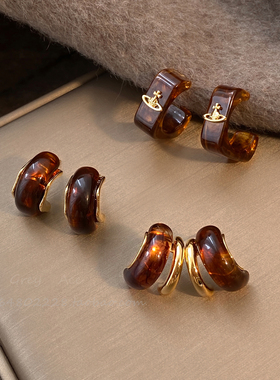 复古琥珀色C形耳环女2026新款轻奢高级感气质耳钉时尚百搭耳饰品