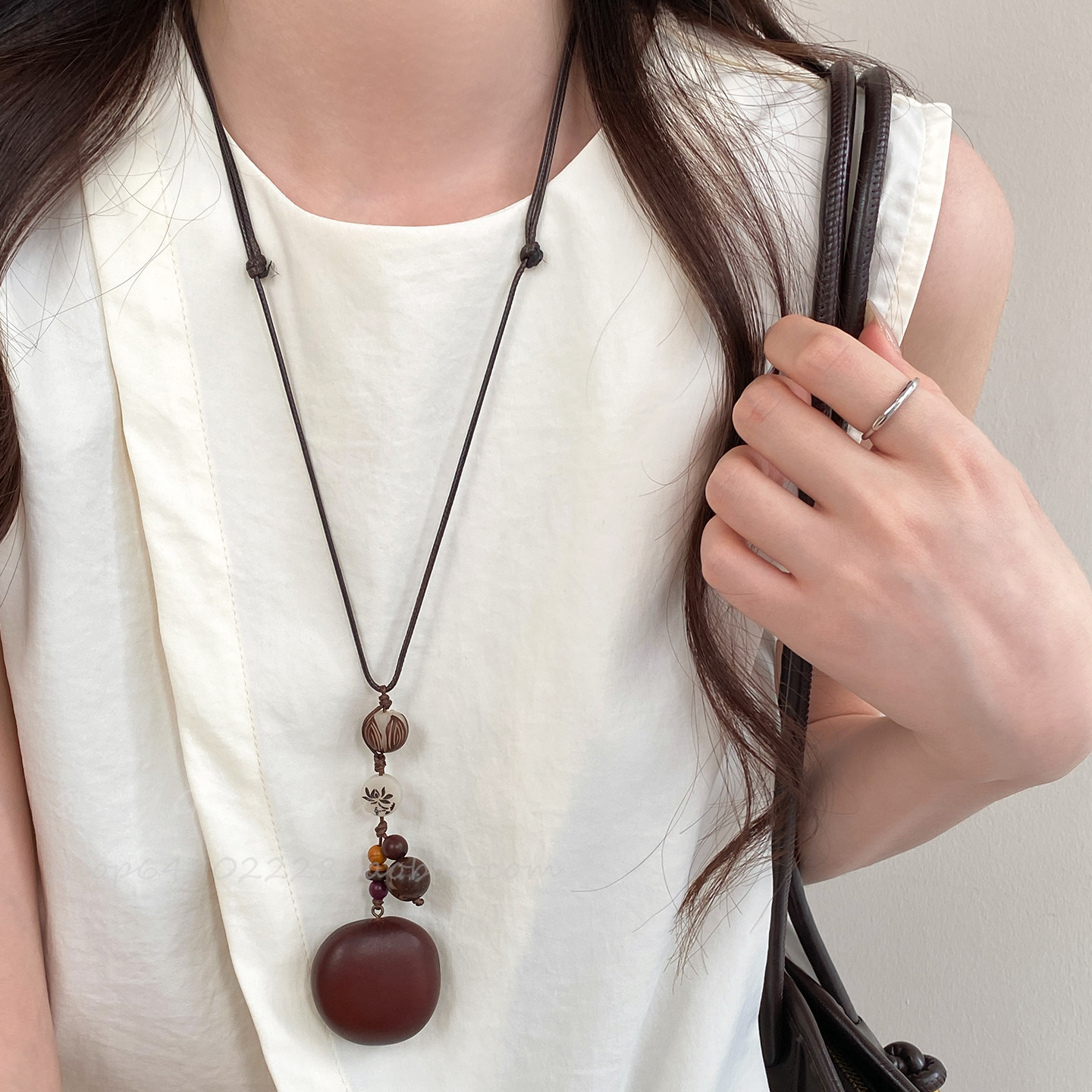 国风长款蜡绳橡果吊坠项链