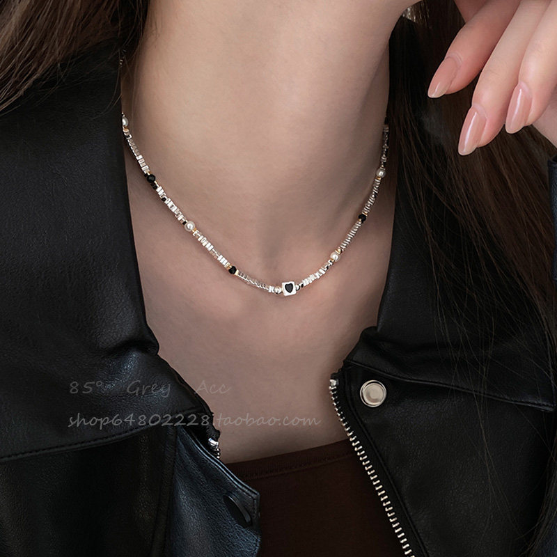 简约轻奢碎银子款方块爱心项链