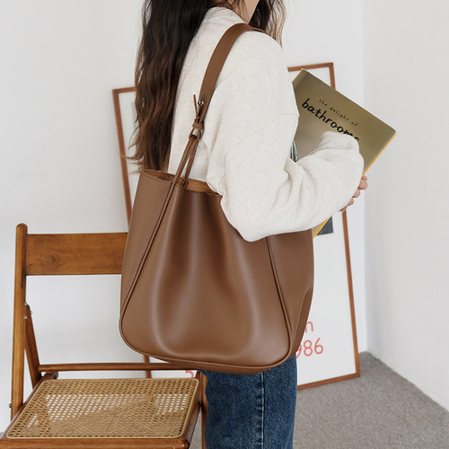 复古baggirl软皮韩版时尚通勤包