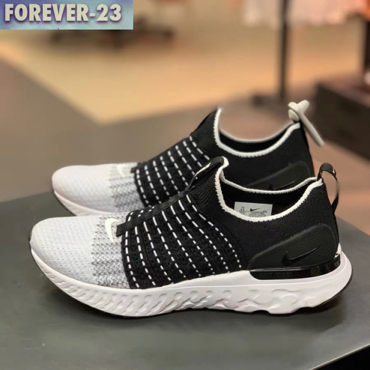 女子飞线袜套跑步鞋REACT