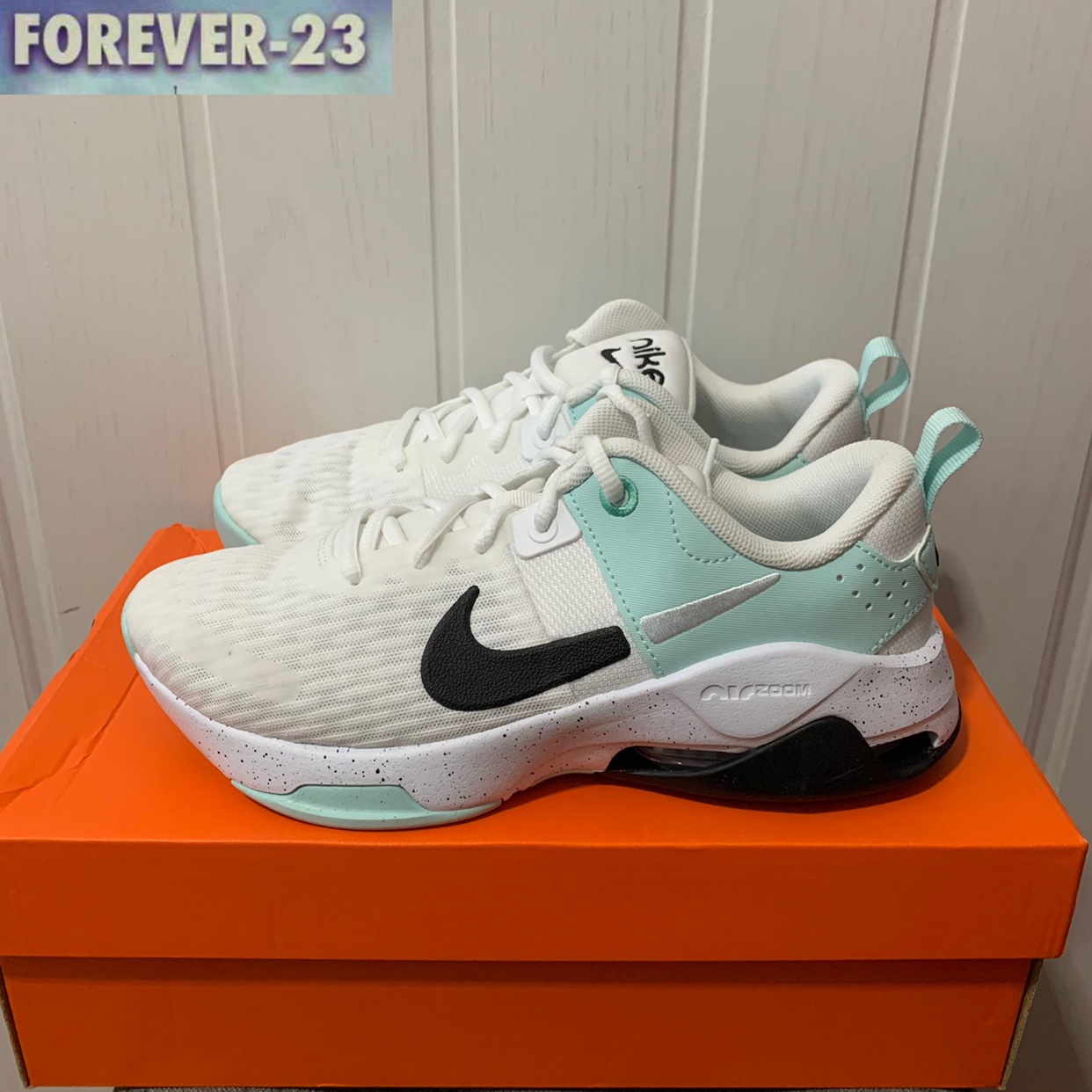 ZoomBella6女子运动训练鞋