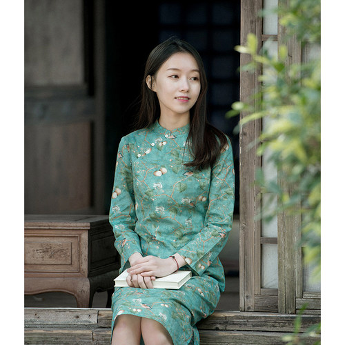 前世今生复古风花色修身旗袍