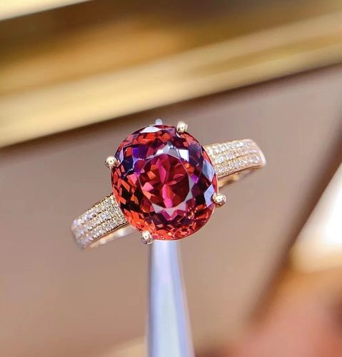 天然红碧玺戒指18K金镶嵌女款晶体全干净裸石:4.2克拉