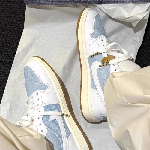 Nike25秋款JORDAN 女子AJ1牛仔布拼接板鞋低帮运动鞋 HQ2004-400