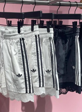 Adidas三叶草女子经典三条纹蕾丝花边速干运动短裤 IL2420 II5605