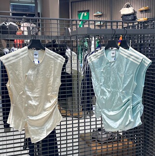 Adidas三叶草26夏季女子新中式缎面盘扣运动休闲短袖T恤KY5746