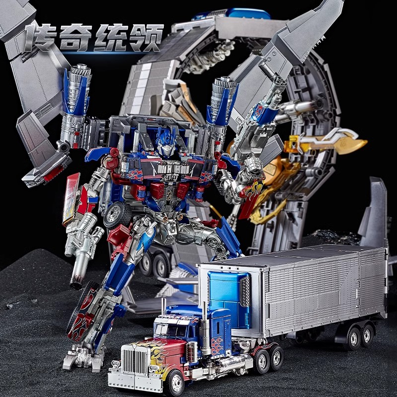 变形玩具擎天之柱带车厢汽车机器