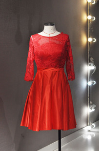 全新处理礼服短款红色 七分袖 保守款 蕾丝绑带 主持 敬酒服 加大