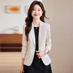 西装外套女春秋季韩版气质显瘦休闲通勤短款一粒扣长袖小西服上衣