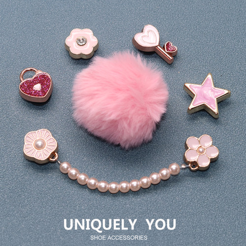 新款洞洞鞋配饰粉色珍珠链扣