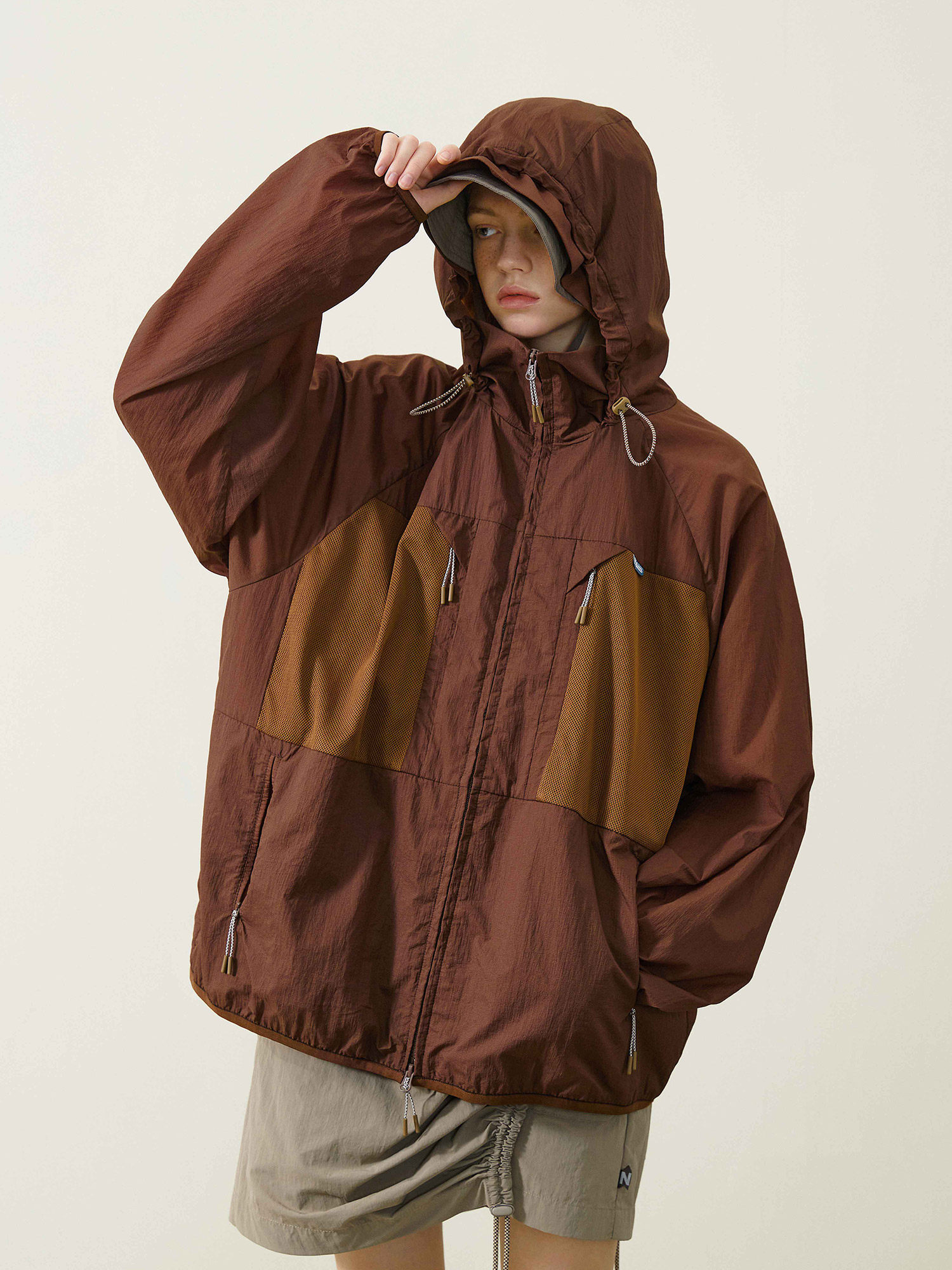 NOTHOMME 야외 경량 통기성 재킷 후드 피부 의류 태양 보호 의류 남성과 여성을위한 태양 보호 의류