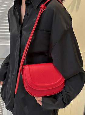 韩国复古马鞍包包女2023新款小众设计高级质感时尚红色单肩斜挎包