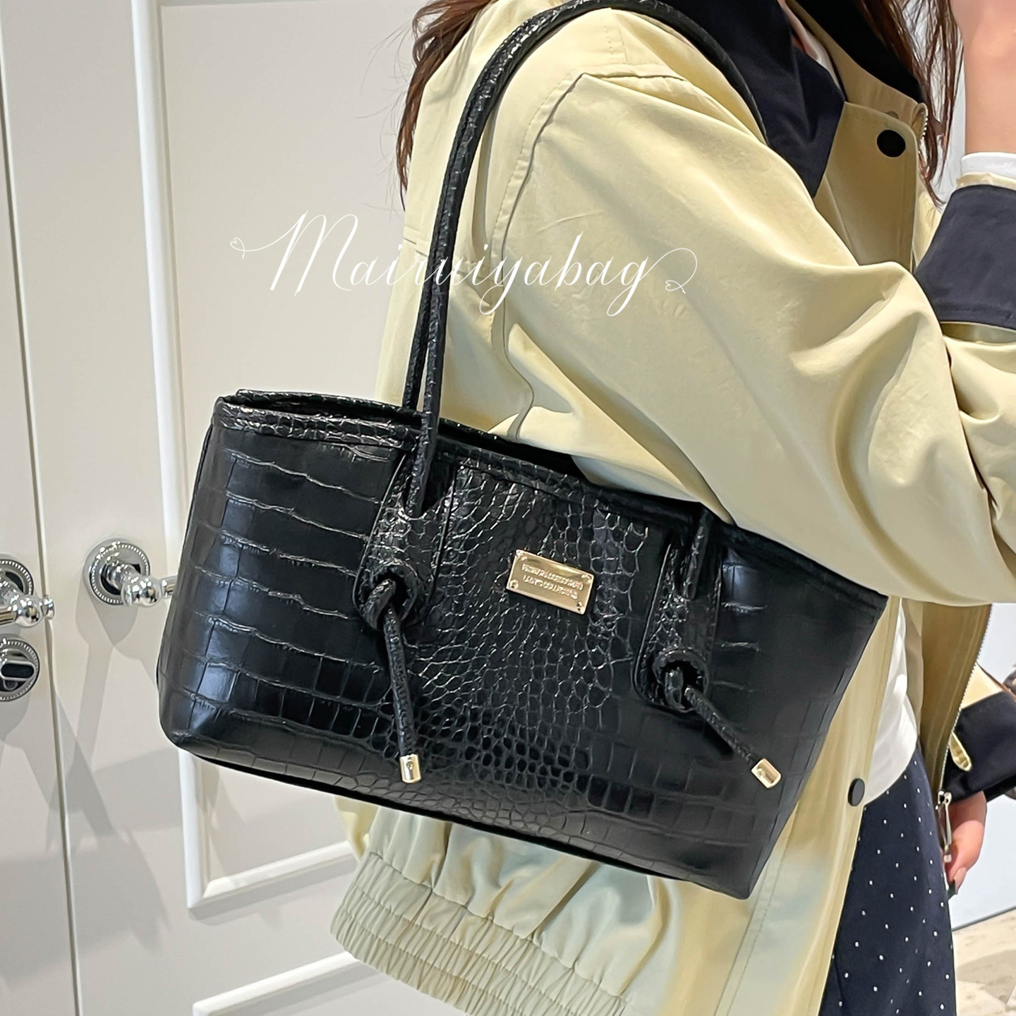 磨砂复古单肩腋下鳄鱼纹通勤包