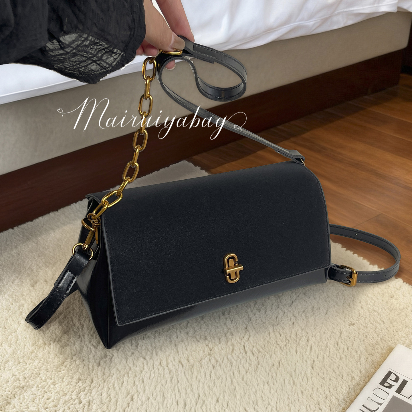 简约休闲链条磨砂百搭腋下小方包